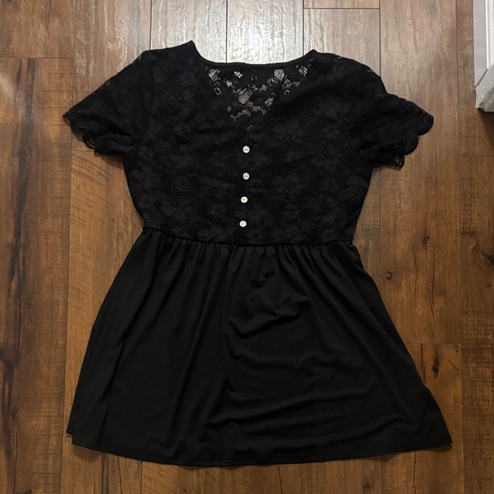 Elegant Black Lace Women's Top